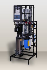 AWT RO-750 (3/4040)  - установка обратного осмоса с насосом (до  0,75 м3/ч )